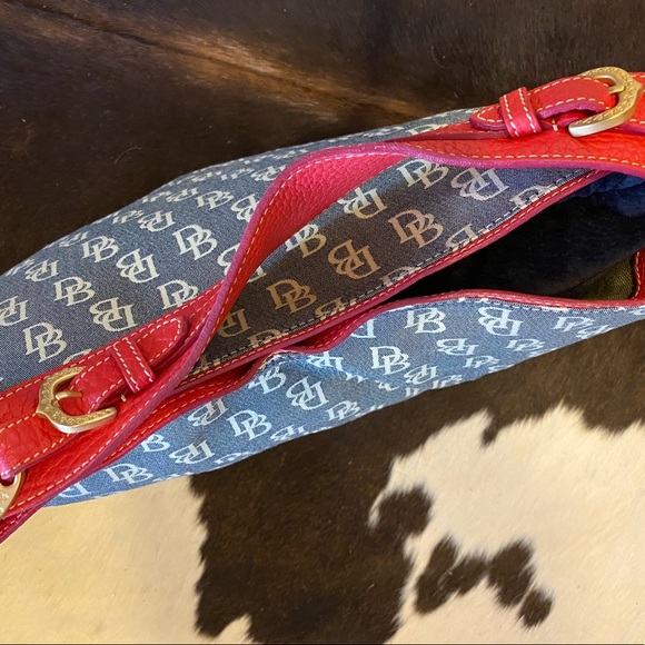 Authentic Dooney & Bourke Large Bag - Picture 4 of 8